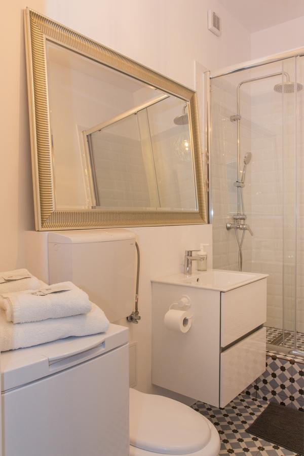 Premium Studio By Mrg Apartments Bukarest Eksteriør billede